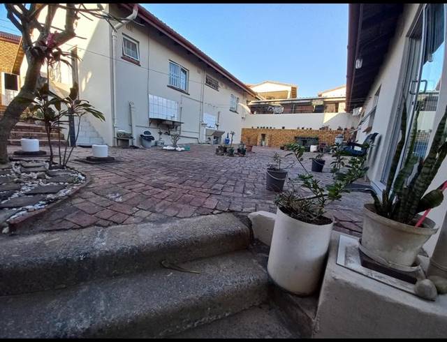 3 BEDROOM HOUSE FOR SALE IN MEREWENT